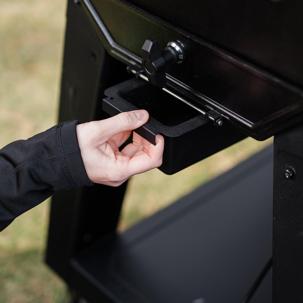 Masterbuilt Gravity Series XT Digital Charcoal BBQ Grill & Smoker with PIZZA OVEN ATTACHMENT